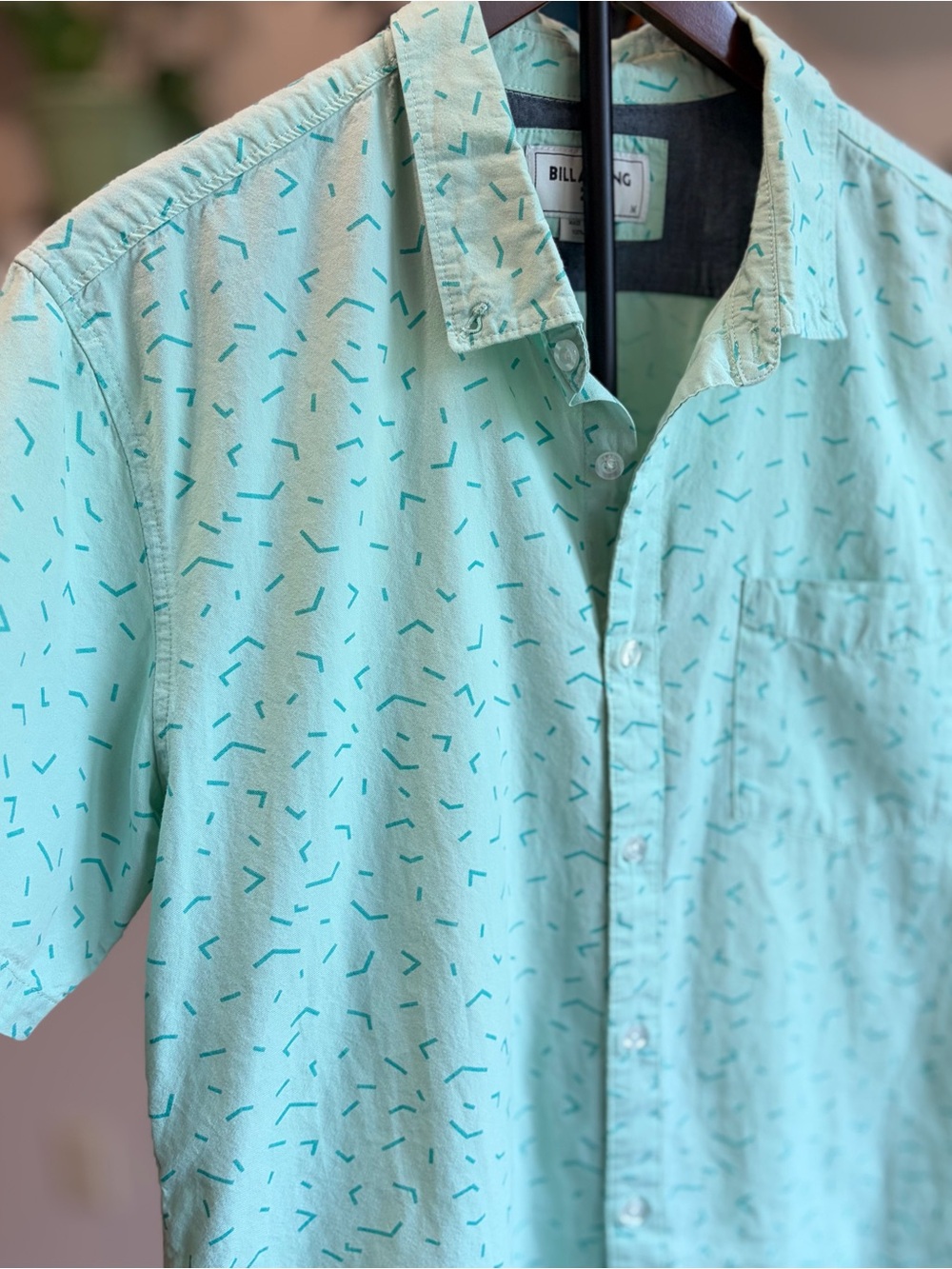 Billabong Mint Green Short Sleeve Button-Up Men’s Shirt Size M